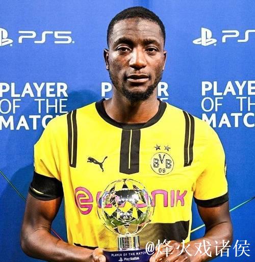 吉拉西情绪低落,下半场被换下拒绝与主帅互动 吉拉西情绪低落,下半场被换下拒绝与主帅互动