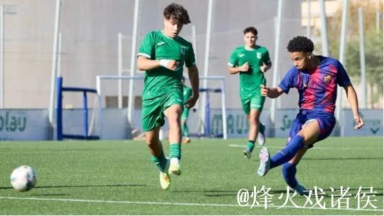每体：巴萨U16新星雷巴克被誉为梅西，边锋鲁斯兰-姆巴速度惊人
